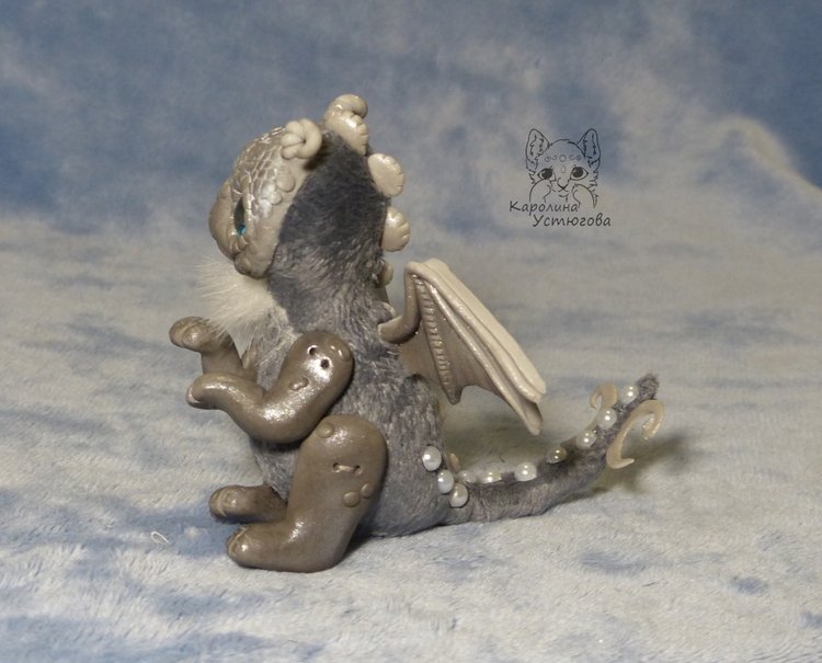 Серый дракон — Игрушки в смешанной технике (мех и глина): Арт