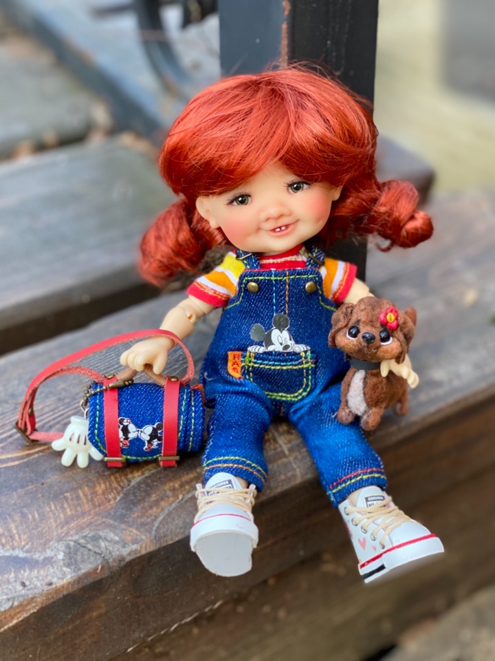 Стоят девчонки... стоят в сторонке. Meadow dolls