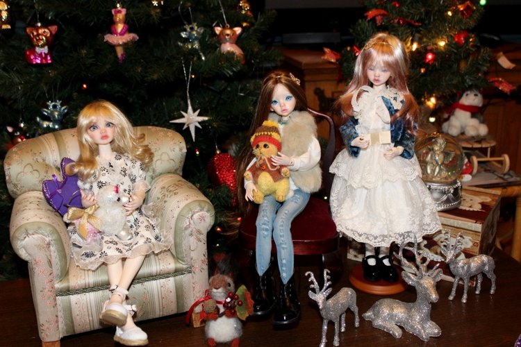 Праздничная история с моими девочками BJD