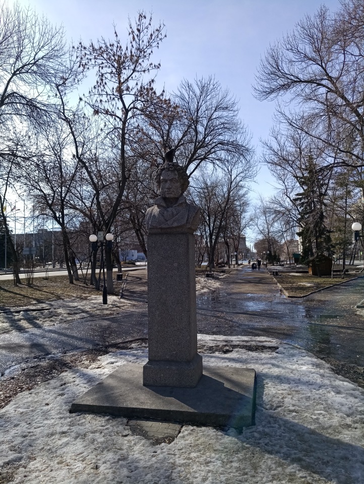 Наша весенняя прогулка с Пасхальным зайчиком