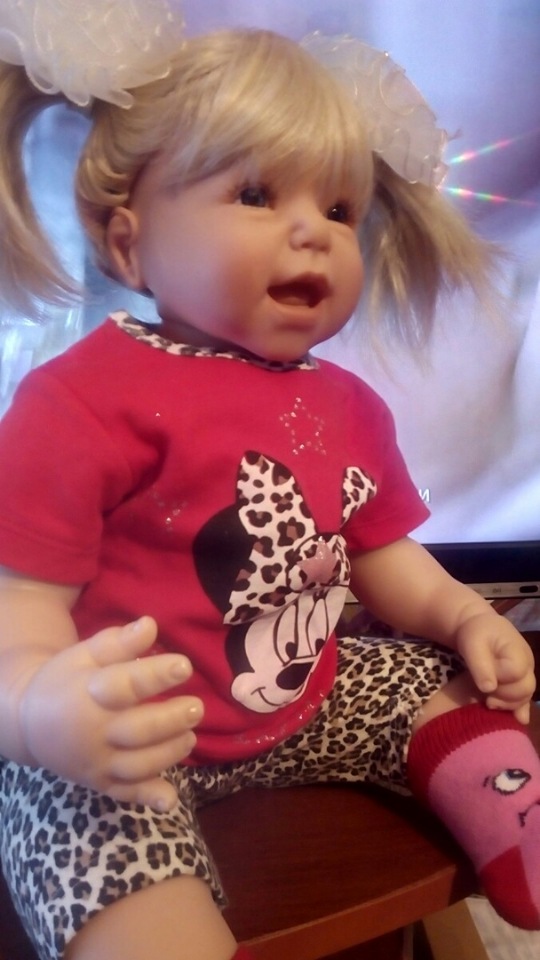 Наша Маша стала сидячей девочкой