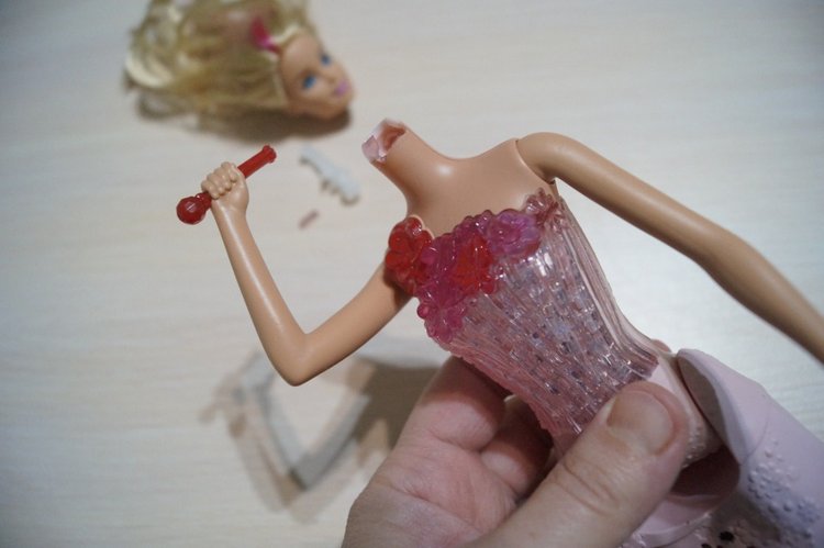 Первая выписка декабря. Поломки шейных шарниров и способы их исправления, избавляем волосы Барби от жира. Преображение