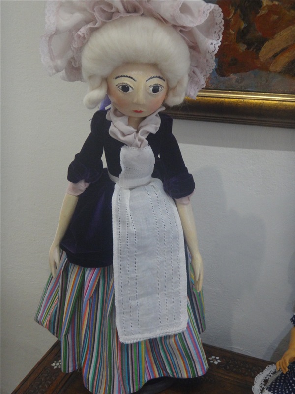 Выставка " Лабиринты кукольной жизни"