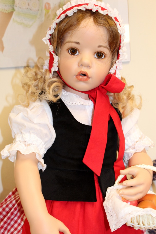 Летняя встреча в магазине и выбор кукол. Часть вторая - Красная шапочка. ОПРОСНИК (фото 3)