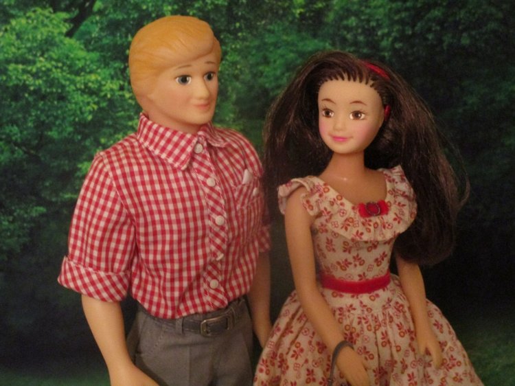 Вероника и Владислав. Прогулка в парке и примерка туфелек (фото 2)