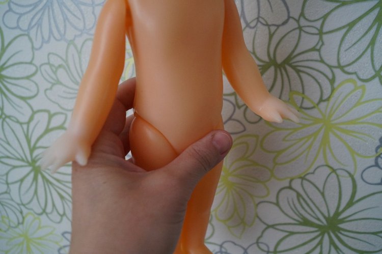 Четвёртая апрельская выписка. Варим покусы ног, варим пластик, красим резиновую голову