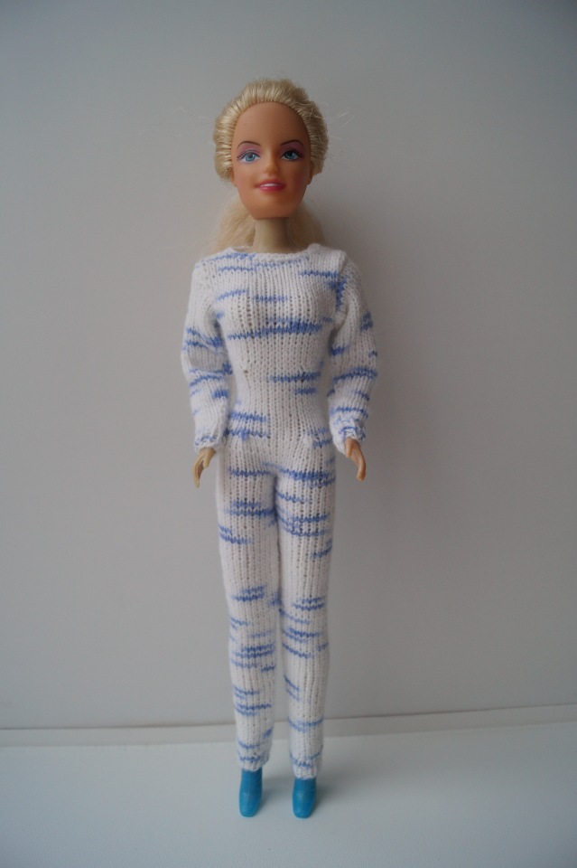 Вторая выписка декабря. Главная героиня нового года поправила своё здоровье. Лечим покусанные руки Барби, удаляем жир с