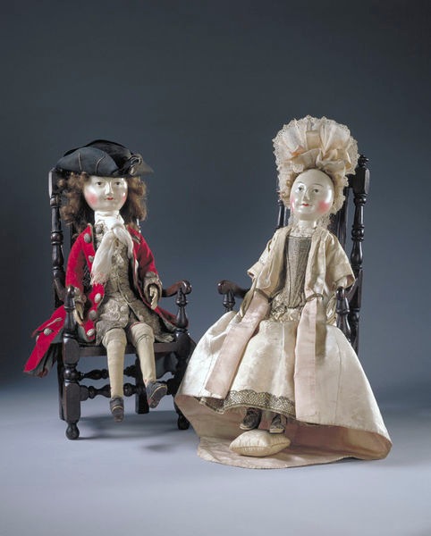 Старинные куклы и их одежда (фото 7)