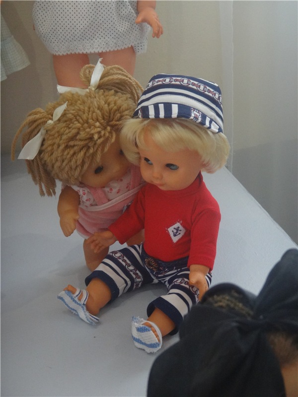 Выставка " Лабиринты кукольной жизни"