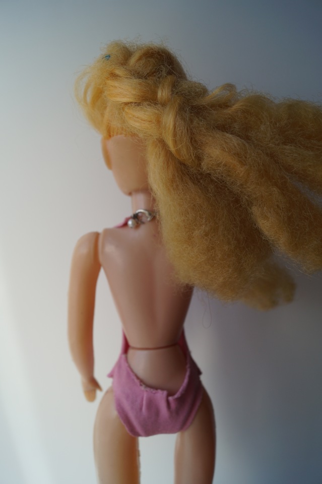 История Анжелики и её гардероба