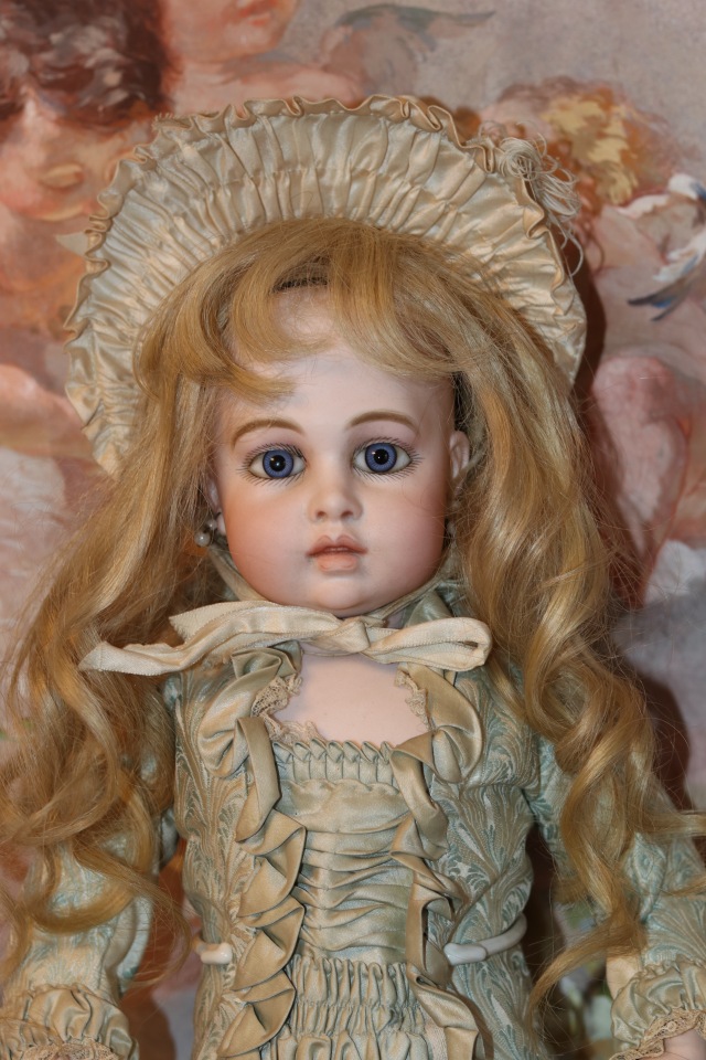 Антикварные куклы нашей мечты Bru Circle and Dot второе поколение