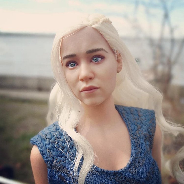 Ещё немного Дейнерис. Экшен-кукла Daenerys от ThreeZero (фото 2)