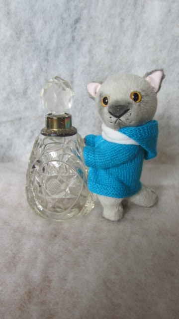 Попутные увлечения ( парфюмерные бутылочки)