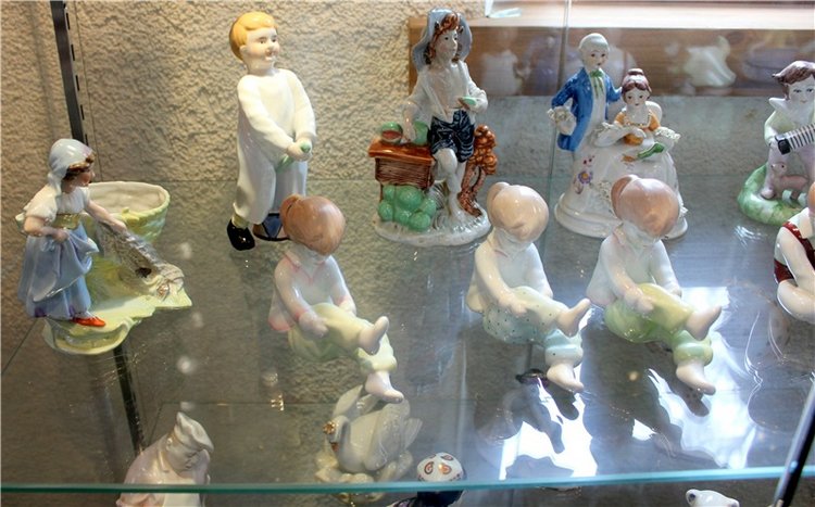 Старица, Музей фарфора — Фарфоровые статуэтки и фигурки: винтаж