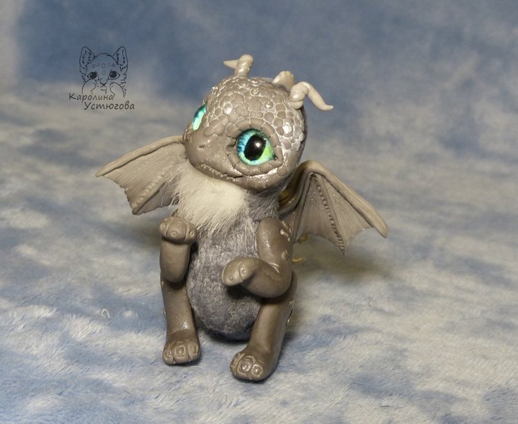 Серый дракон — Игрушки в смешанной технике (мех и глина): Арт