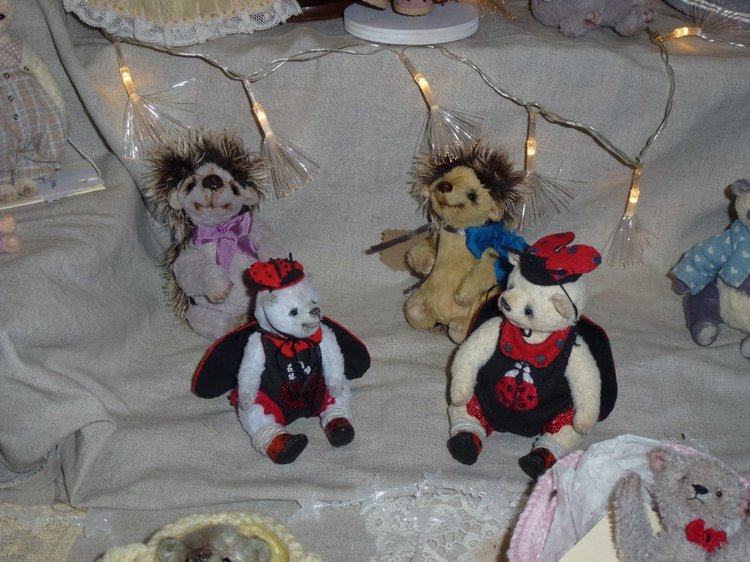 XI Московская международная выставка мишек Teddy - Ёжики | Бэйбики XI Московская международная выставка мишек Teddy - Ёжики