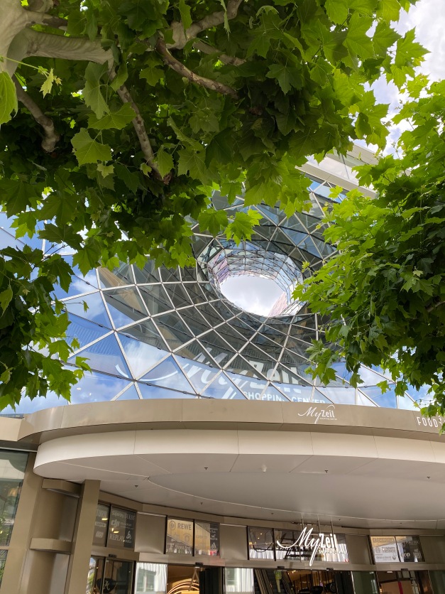 Галопом по Европам... 2 Часть