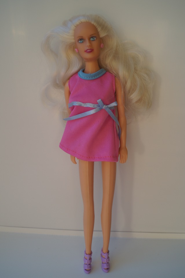 Вторая июльская выписка. Лечение глазок: отсутствие радужки, косоглазие. На лечении была ГДРочка. Голова+тело= красивая