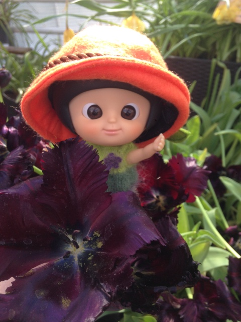 Яркие весенние краски и позитивный Mui-chan