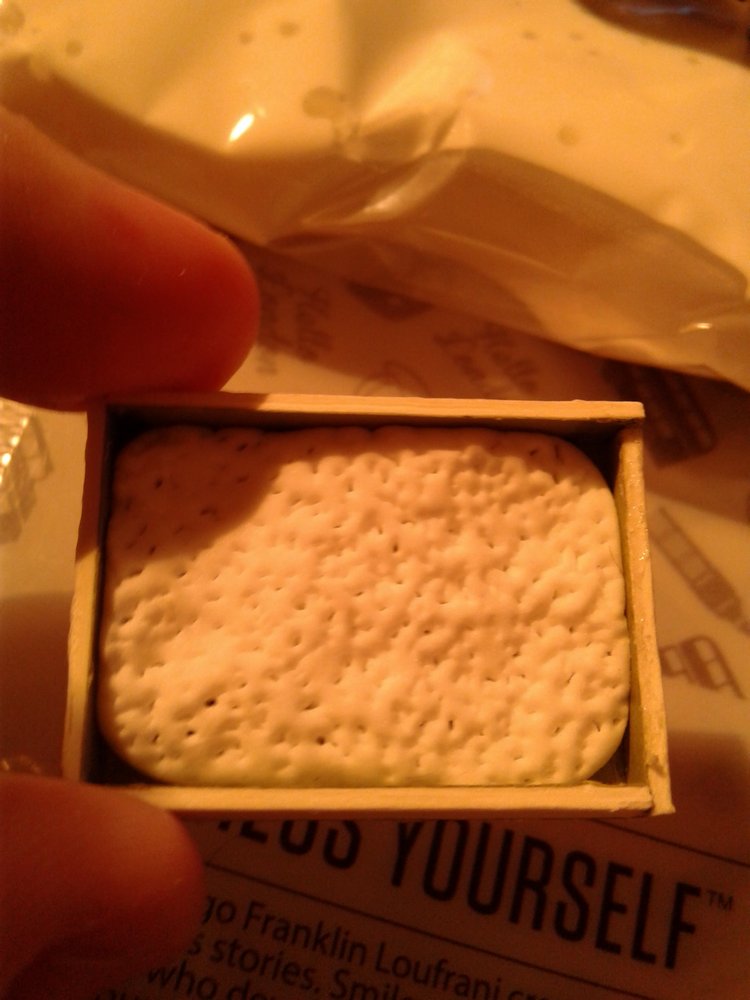 Слепила из того, что было. Кукольная еда из самозастывайки. Бенто