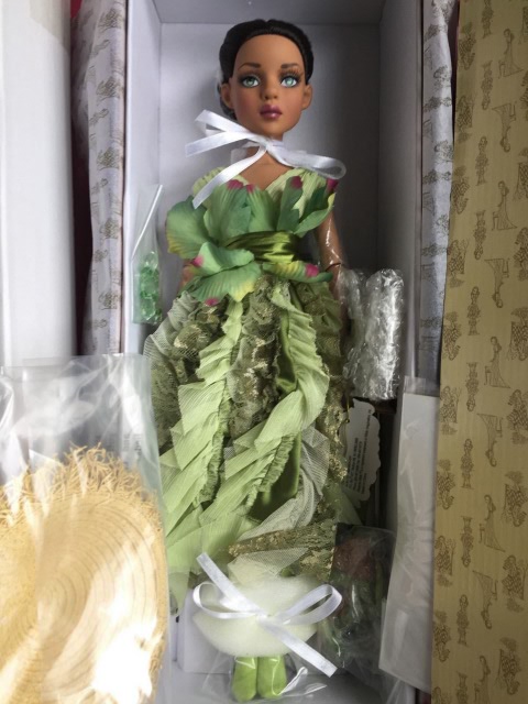 Думала обыкновенная Tonner Ellowyne, но наши люди... подсказали, что все не так просто (фото 3)