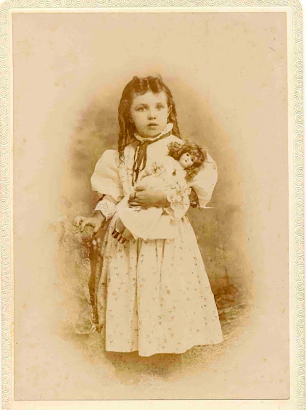 Мгновения жизни застывшие в фото или девочки другой эпохи