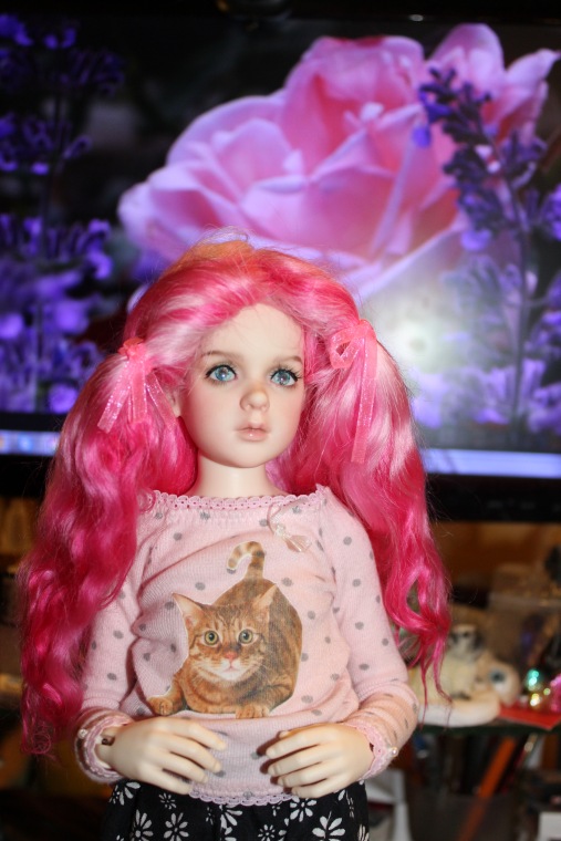 Вечерний сад. Розочка в пижамке