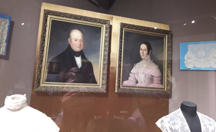 Выставка "Узоры свадьбы кружевной". Зал 2 | Бэйбики Выставка "Узоры свадьбы кружевной". Зал 2