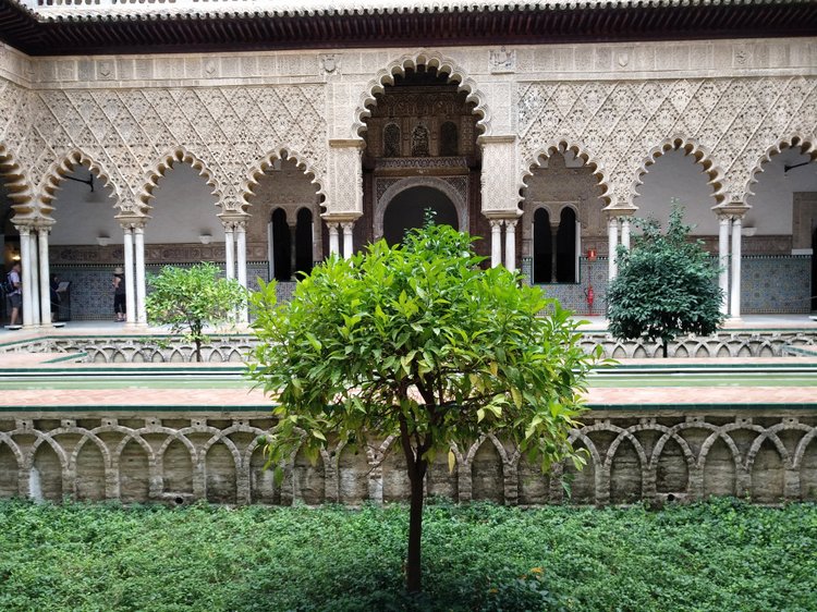 Тайна моего имени. Часть восьмая. Испания, Севилья. Колумб повсюду