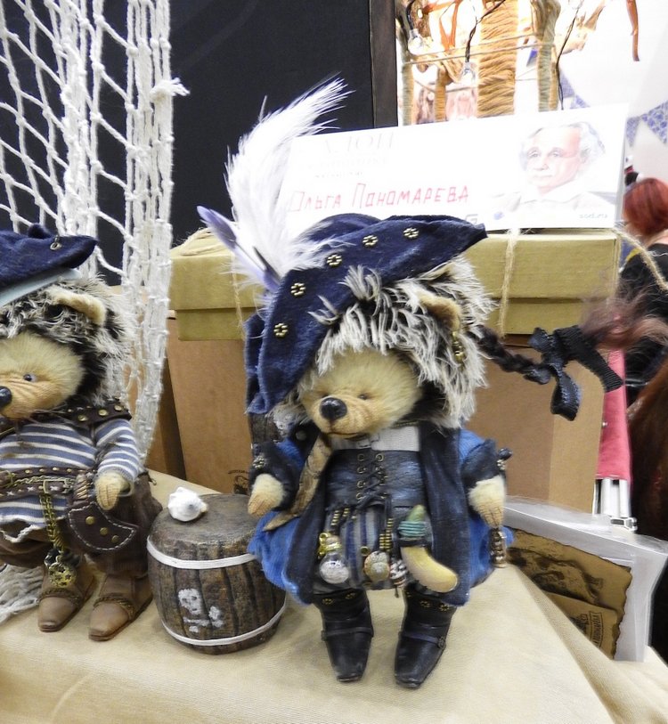 XV Международный осенний салон авторских кукол на Тишинке с 4 по 6 октября 2019 года в Москве. ЁЖИКИ