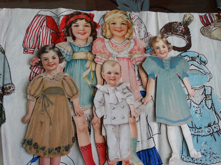 Очень маленькая кукло-встреча. Или ода бумажным куклам