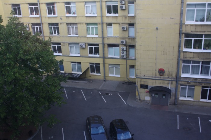 Петербург. Прогулка по крышам. Котокафе. Старые слайды