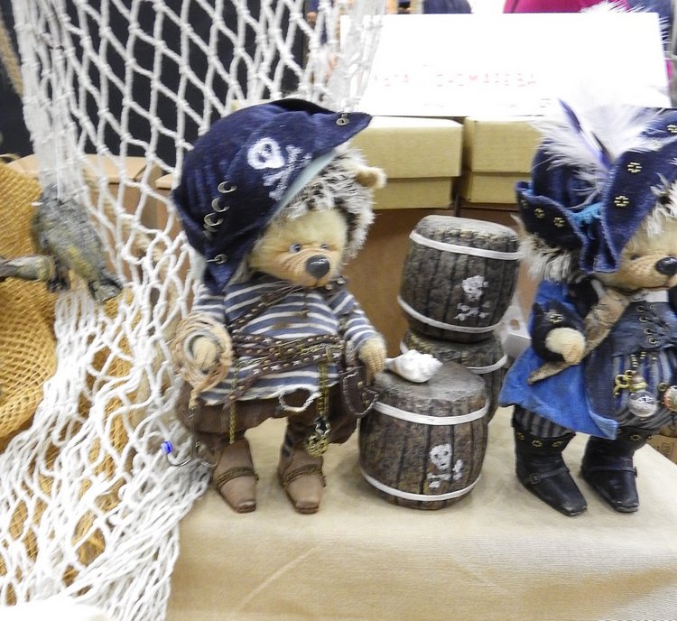 XV Международный осенний салон авторских кукол на Тишинке с 4 по 6 октября 2019 года в Москве. ЁЖИКИ