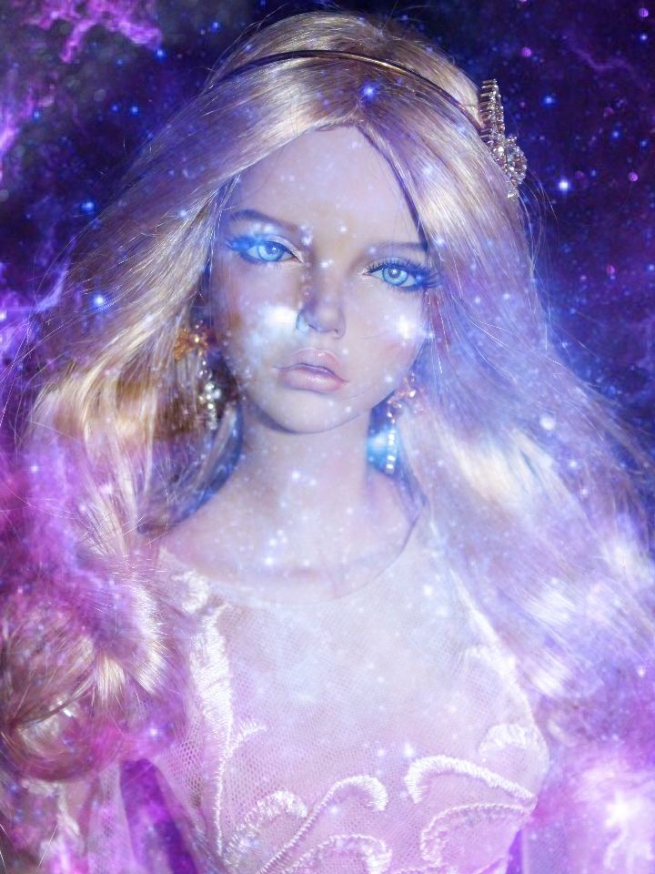 Изабель и Бианка готовятся к встрече Нового года