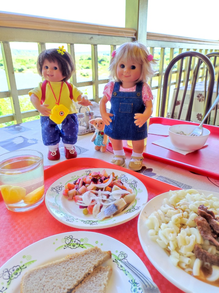 Вместе весело гулять по... Тарусе. Вихтели Линка и Алёнка