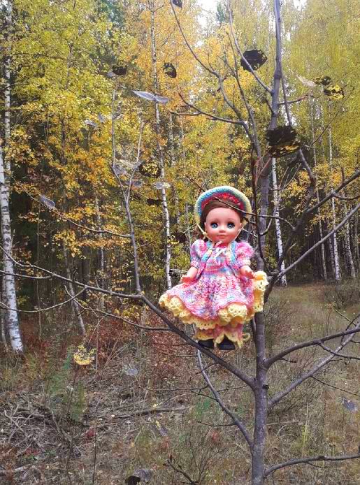 Ася и Ванюша машут ручками вслед Осени (фото 10)