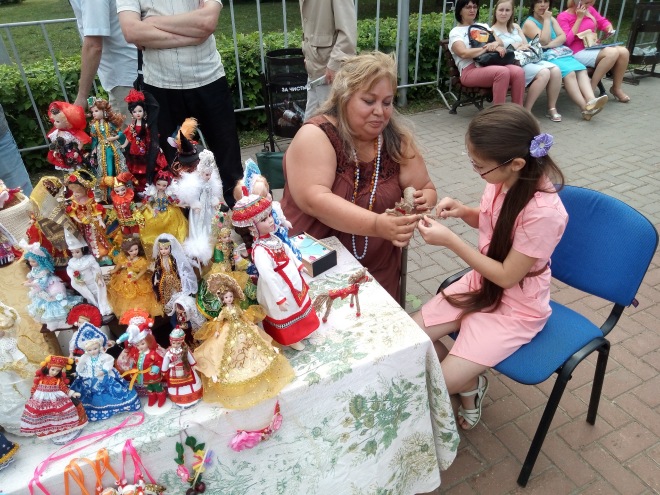 Мои куклЁшки на городском празднике "Литературное варенье"