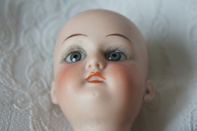 Помогите опознать антикварную куклу (фото 3)