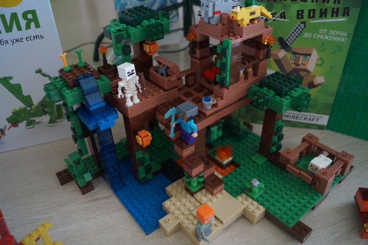 Верите ли вы в деда Мороза? Подарки под ёлочкой, их ждали