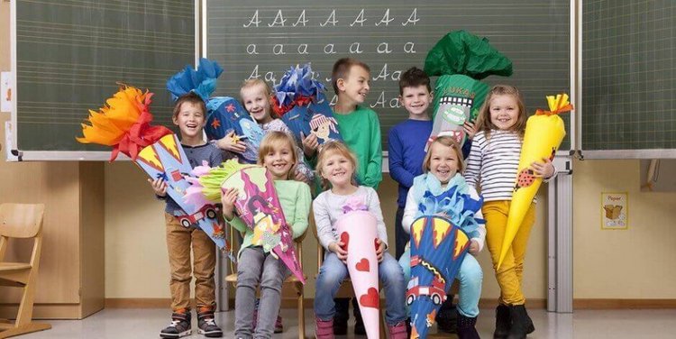 Что такое Schultüte? И с чем его едят