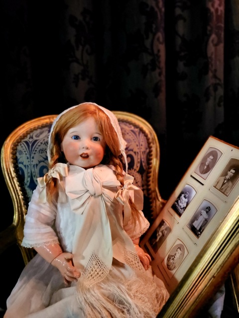 Рождественский вечер маленькой девочки (фото 3)