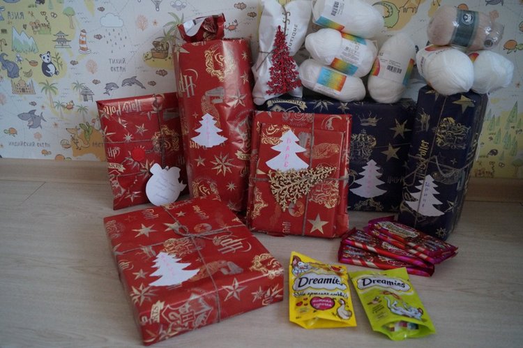 Посылочка с подарками от подруги (фото 2)