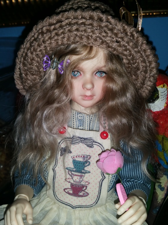 Розочка в образе Алисы. Домашнее видео