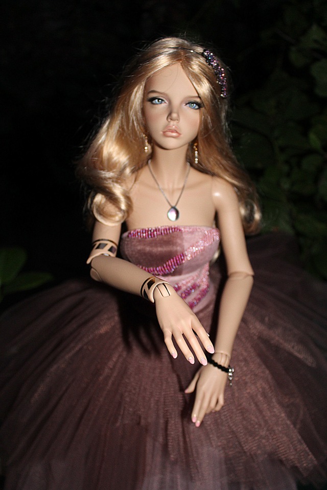 Мисс Бэйбики 2019. Бианка и волшебный цветок. Вечерняя прогулка по саду