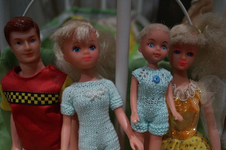 Третья выписка января. Санаторно-курортная. Куклы отдыхают, причесываются, наряжаются. Игрушки СССР обрели зрение. Как