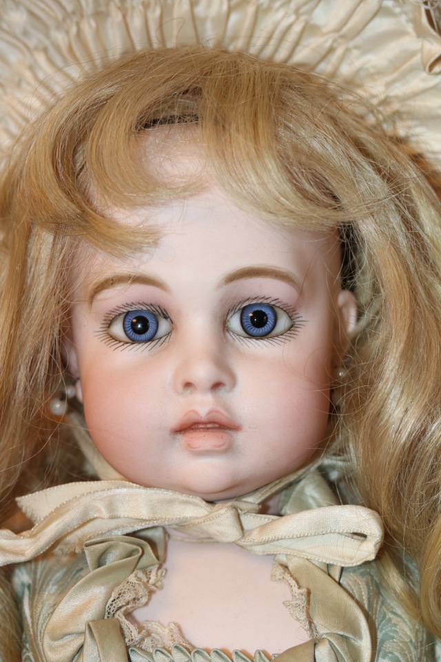 Антикварные куклы нашей мечты Bru Circle and Dot второе поколение