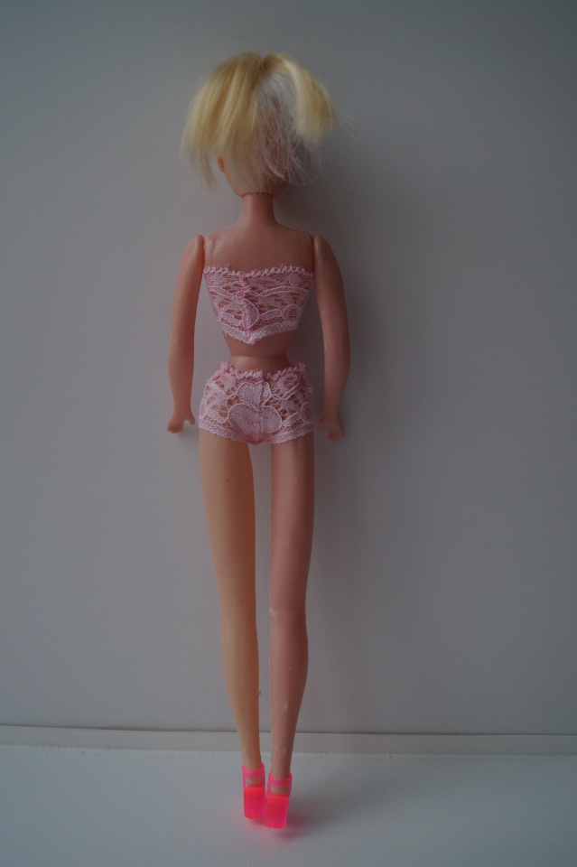 Третья выписка декабря. Ещё одна ёлочка здорова! Как починить шейное крепление кукломужчины (мои ошибки и способы их