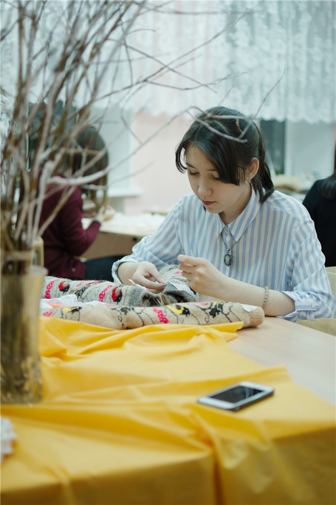 "...мир черно-белый весь разрисуют чудаки!"