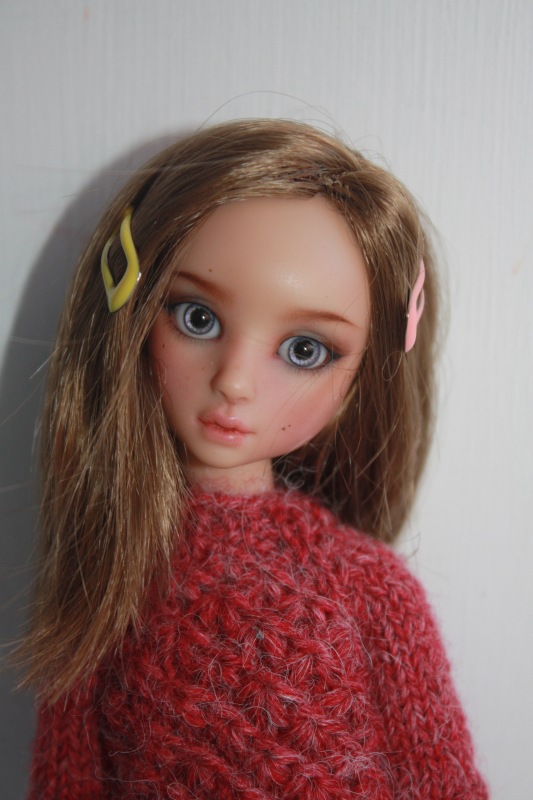 Как Миленка меняла парики и глазки