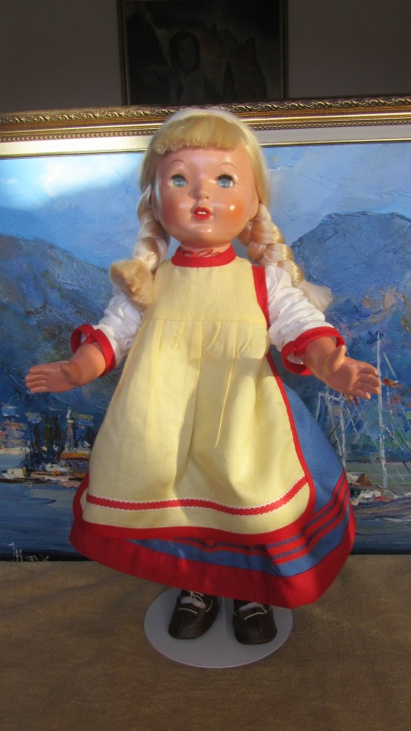 Ура, еще одна куколка из наследия фабрики 8 Марта будет радовать коллекционеров (фото 4)